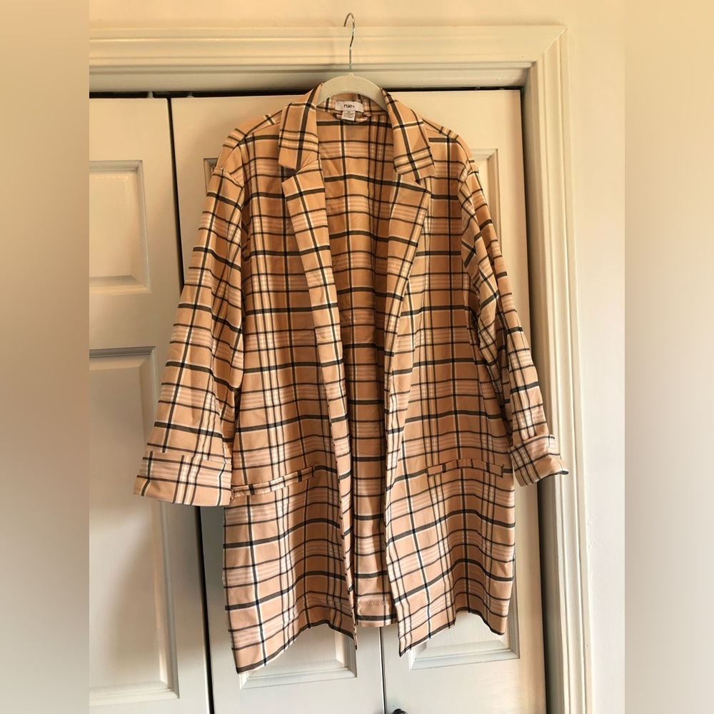 Rue+ tan, black and white plaid lightweight coat, 3X
